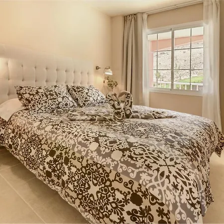 Golden קוסטה קלמה